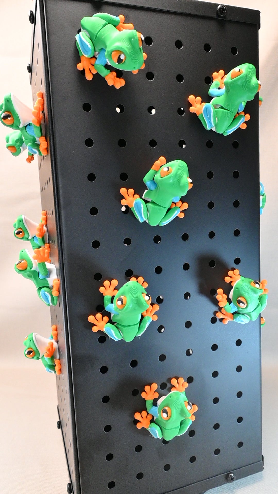 Tree Frog (With Magnet Inside)